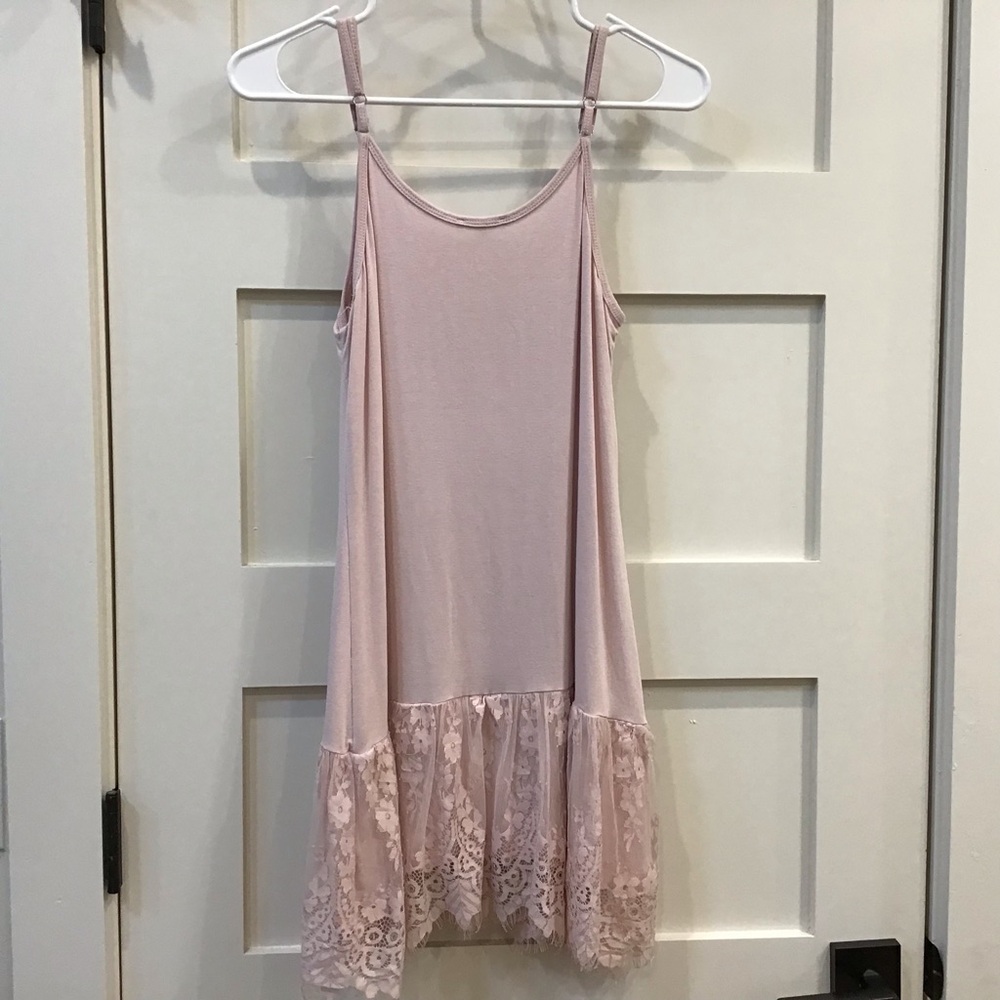 🌸 Women’s Pink Lace Bottom Camisole / Dress (Size S) - Picture 4 of 4
